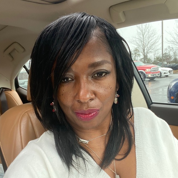 Meet your Posher, Lashawn - Picture 1 of 1